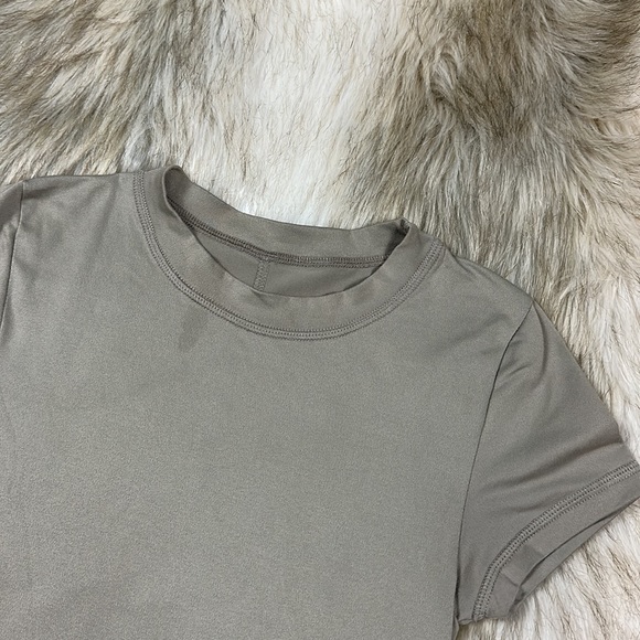 Morgan Stewart Sport T-Shirt, Size Small - Picture 8 of 10